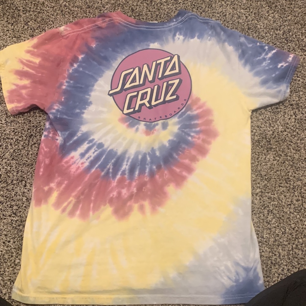 woman’s tee - Picture 2 of 2